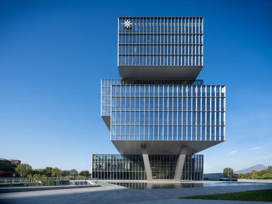 17201475454650878D17.jpg 640.JPG